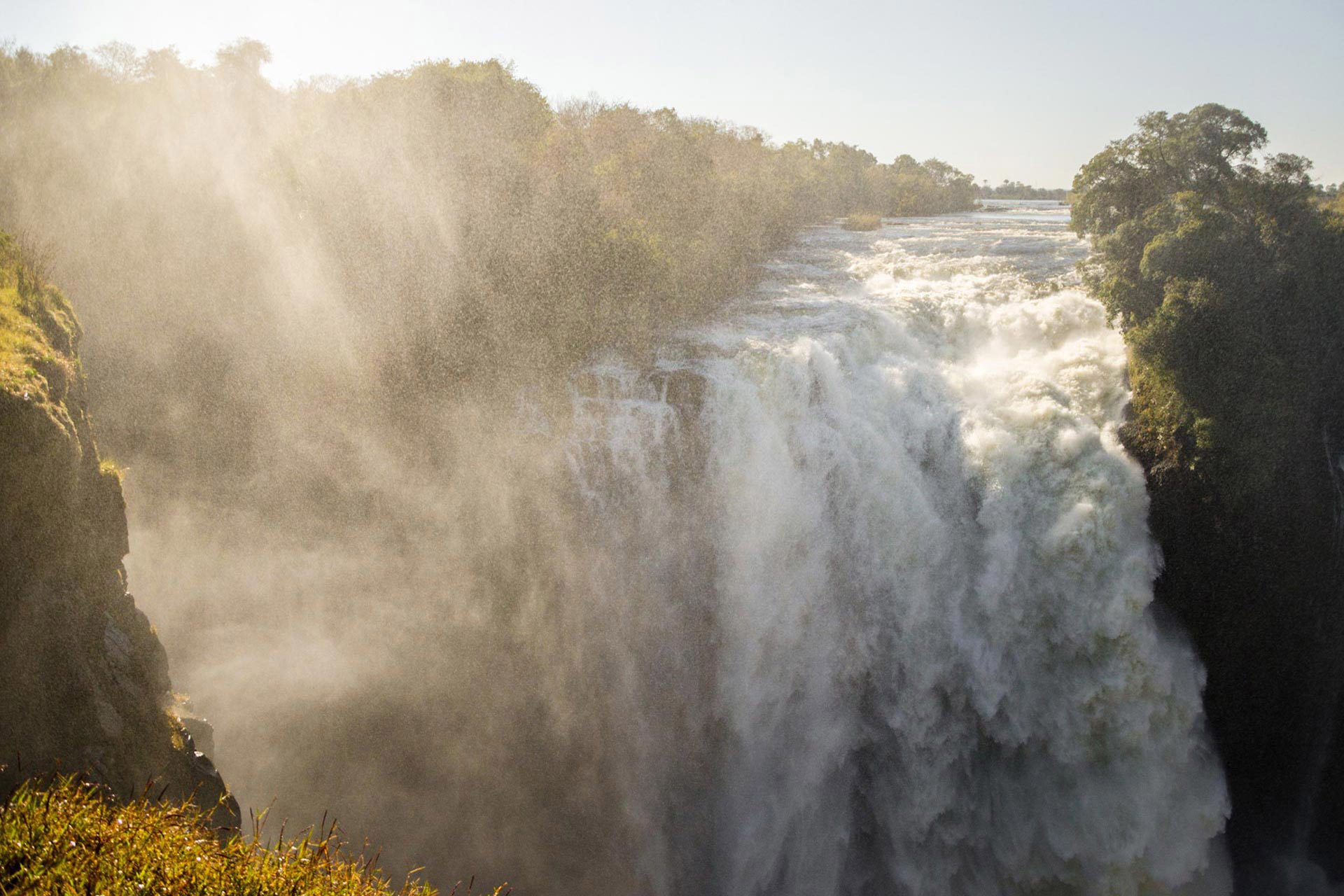 Zimbabwe-Of ancient ruins and wild places